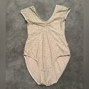 Beautiful yellow class in leotard